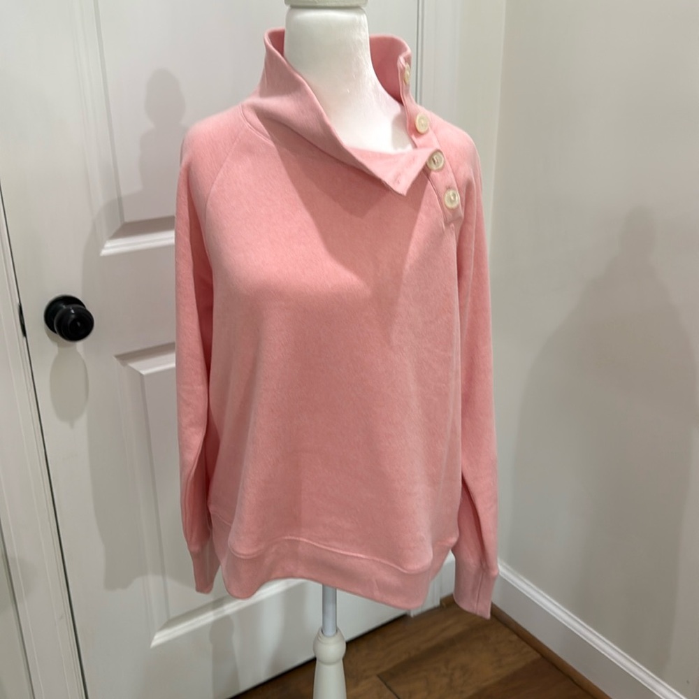 Button neck collar